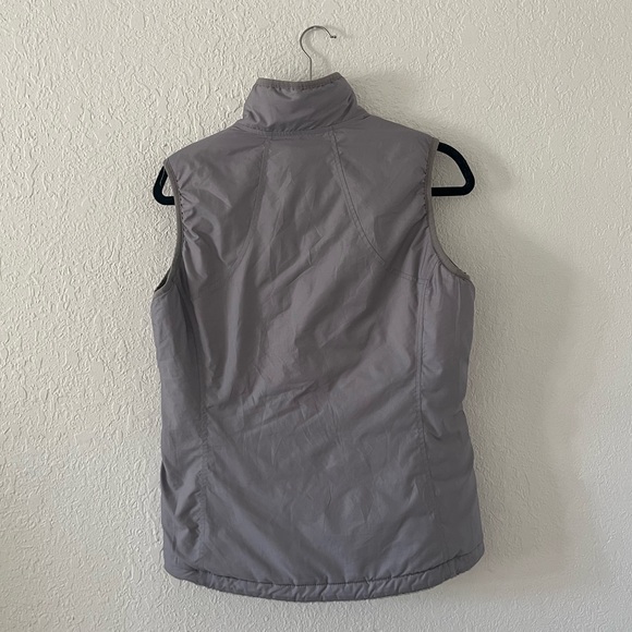 The North Face Women’s Reversible Vest Faux Fur - Gray - Picture 2 of 7